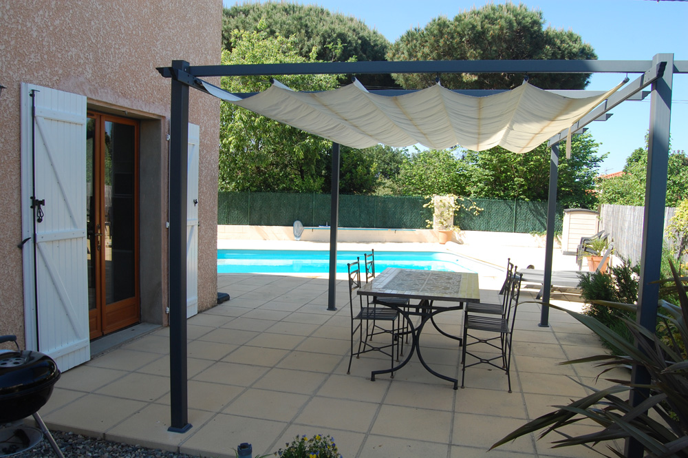 Pool terrace with pergola
