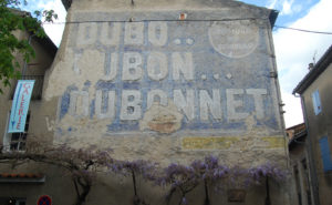 Dubonnet sign in Lautrec